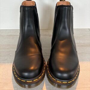 Dr Martens 2976 2976 Womens Smooth Leather Chelsea Boots